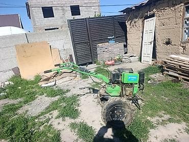 jon deer: Мотоблок RUSSMASH 135FC - Тяжёлый мотоблок на пневмоколёсах, зелёный — 1