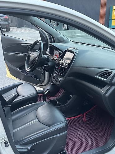 Chevrolet Spark: 2019 г., 1 л, Вариатор, Бензин, Хетчбек — 9