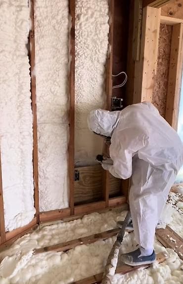 Услуги по строительству и ремонту: Утепление потолоков, Утепление крыши | Утепление бани, Утепление завода, Утепление дома Penoplex, Пенополистирол, Пенопласт Больше 6 лет опыта — 2