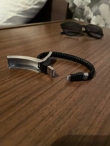 головка от зарядки айфона: Продаю зарядки браслеты. Подходят для айфона и для андроида. Очень — 5