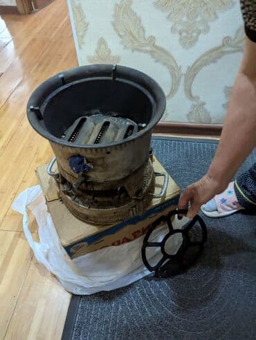 индийский форма: Үчбилик антиквар. горелка масляный в рабочем состоянии (СССР)
2000 сом — 2