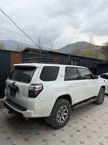 Продажа авто: Toyota 4Runner: 2018 г., 4 л, Автомат, Бензин, Внедорожник — 3