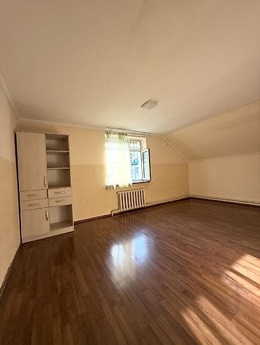 Дома: 200 м², 5 комнат, Бронированные двери, Евроремонт, Забор, огорожен — 7