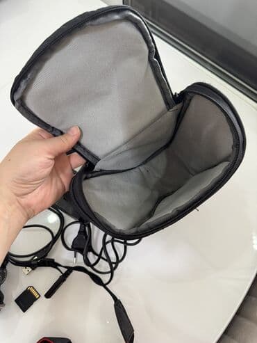 Паркет: Зеркальная камера Canon EOS 1200D с комплектным объективом Canon EF‑S — 7