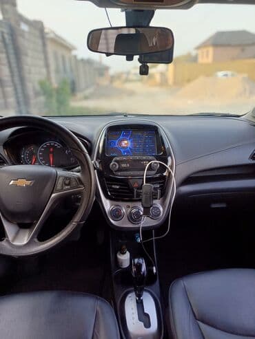 вета машина: Chevrolet Spark: 2016 г., 1 л, Вариатор, Бензин, Хэтчбэк — 6