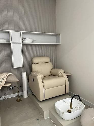 аренда место ош базар: Аренда кабинетов в салонах красоты, 140 м², Для бровиста, Для визажиста, Для лешмейкера — 6