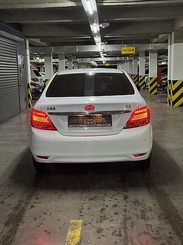 byd e5 цена: BYD E5: 2019 г., Электромобиль, Седан — 5