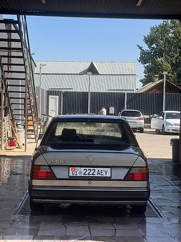 sprinter 315: Mercedes-Benz W124: 1986 г., 2.3 л, Механика, Бензин, Седан — 8