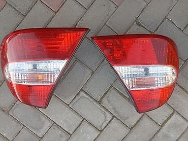 Комплект стоп-сигналов Toyota 2004 г.