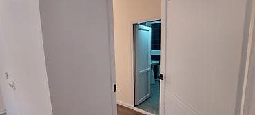 дом с землёй: Просторный жилой дом с мансардой Планировка и помещения: - Большая — 7