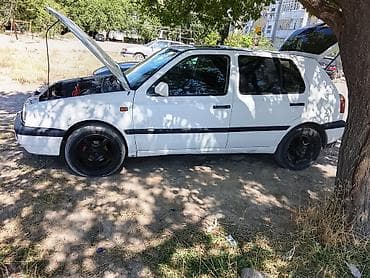 volk: Volkswagen Golf: 1993 г., 1.8 л, Механика, Бензин, Хэтчбэк — 4