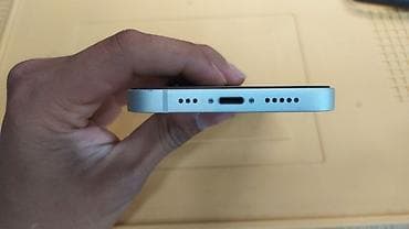 часы appl: IPhone 13, Б/у, 128 ГБ, Белый, Зарядное устройство, 100 % — 3