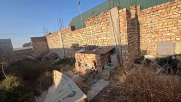 продаю дом в рабочем городке: Дом, 160 м², 4 комнаты, Собственник — 5