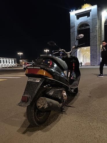 suzuki adres: Тип скутера Suzuki, 100 куб. см, Бензин, Б/у — 3