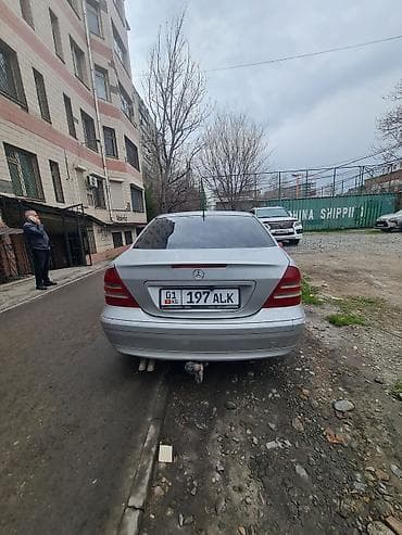 sprinter 4 4: Mercedes-Benz : 2002 г., Автомат, Бензин, Седан — 4