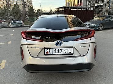 rav 4 2015: Toyota Prius: 2020 г., 1.8 л, Автомат, Гибрид, Хэтчбэк — 6