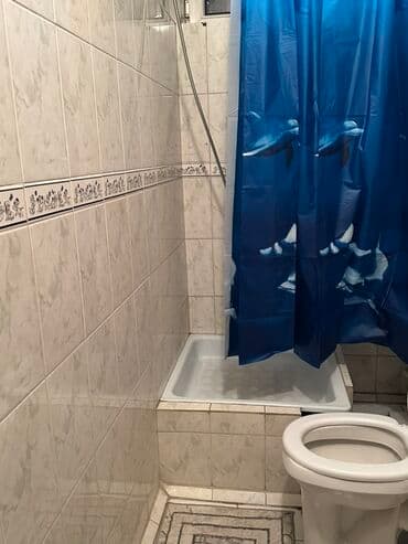 каракол гостевой дом: 3 комнаты, Душевая кабина, Постельное белье, Парковка — 6