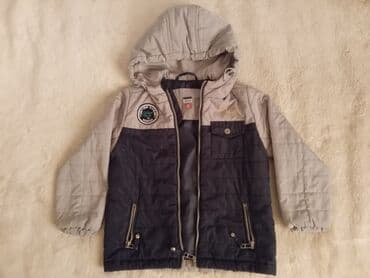 где можно продать старые вещи в бишкеке: 1000 сомов SELA куртка с серыми рукавами, б/у, на 3-5 лет. 1200 сомов — 3