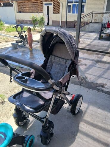 коляска продаю: Коляска, цвет - Черный, Б/у — 3