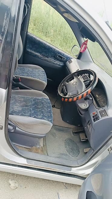 mini v: Toyota Ipsum: 1996 г., 2 л, Автомат, Бензин, Минивэн — 6