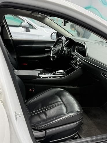 Mansory detailing У нас есть услуги: •Химчистка •Тонировка •Оклейка