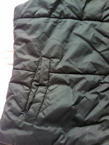 пальто детское демисезонное: Продаю безрукавку двустороннию,б/у в отличном состоянии, размер на 10- — 5