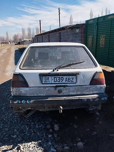 fit 2004: Volkswagen Golf: 1993 г., Механика, Бензин, Седан — 2