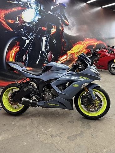 матар: Kawasaki ZX-6R — спортивный мотоцикл премиум класса с ярким кастомным — 2