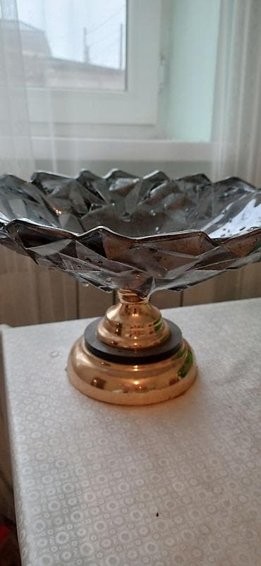 вытяжки очок: Фруктовница/конфетница на ножке - Материал чаши: толстое рельефное — 1