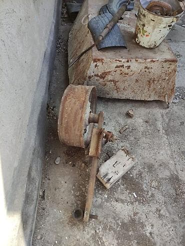 генератор трактора: Разобранный плуг юмз — 1