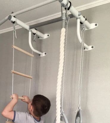 настольные игры для детей: Настенная шведская стенка Канат,лестница, кольца в комплекте Цвет — 1