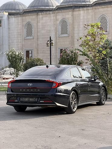 byd e2 2023: Hyundai Sonata: 2019 г., 2 л, Автомат, Бензин, Седан — 4