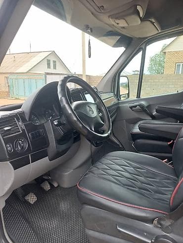 диван на спринтер: Mercedes-Benz Спринтер: 2010 г., Дизель, Фургон — 4