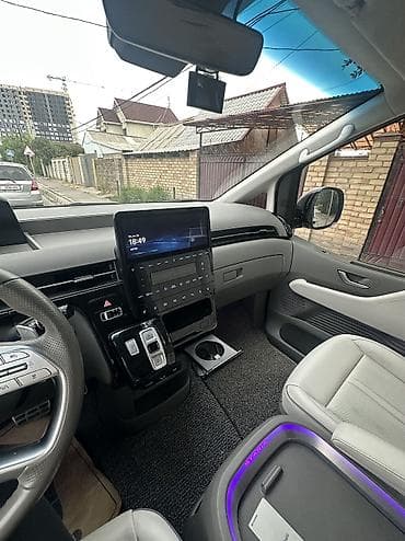 Продажа авто: Hyundai Staria: 2021 г., 2.2 л, Автомат, Дизель, Минивэн — 7