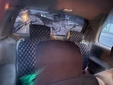 Скупка авто: Toyota Gaia: 2002 г., 2 л, Автомат, Бензин, Минивэн — 8