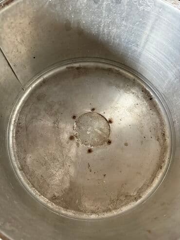 посуда кастрюли: Нержавейка, качество отличное.

Размеры: 
диметр 54см.
высота 32см — 2