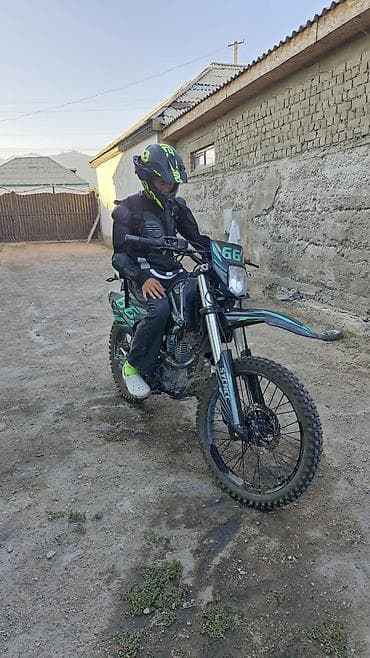 самурай пластик: Эндуро Suzuki, 350 куб. см, Бензин, Взрослый, Новый — 3