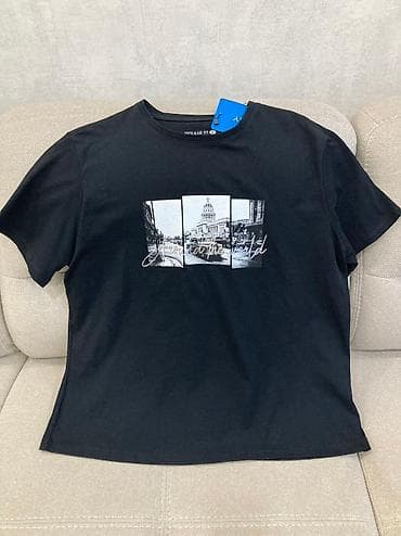 распродажа женских футболок: Футболка женская,новая с этикеткой,размер L,300с — 1