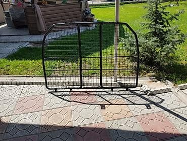 питомцы: Металлическая Перегородка - Сетка для домашних питомцев на Мерседес — 1