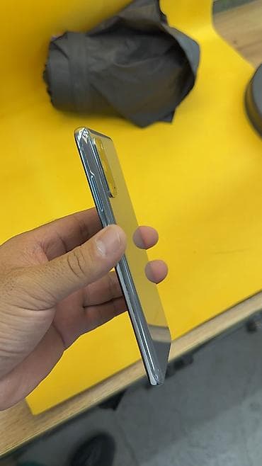 Техника и электроника: Samsung Galaxy S20, Б/у, 128 ГБ, 2 SIM — 2