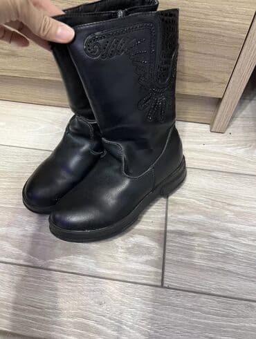 зимняя одежда бишкек: Детская обувь (несколько пар) 1) Черные лакированные ботинки для — 4