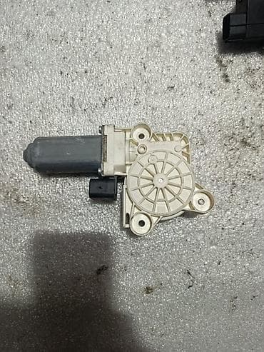 моторчик стеклоподьемника: Электрический моторчик Mercedes-Benz 2008 г., Оригинал — 1