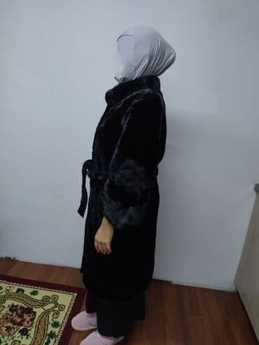 armani exchange: Шуба мягкая красивая размер 46 продаю, состояние отличное супер — 6