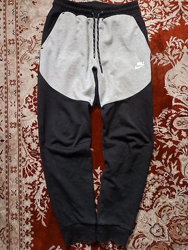 Мужские брюки, M, Nike, Новый, цвет - Черный, Самовывоз, Платная доставка at lalafo.kg Мужские брюки, M, Nike, Новый, цвет - Черный, Самовывоз, Платная доставка