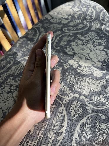 iphone 19: IPhone 6, Б/у, 16 ГБ, Золотой — 7