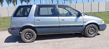 cl 7: Mitsubishi Space Wagon: 1992 г., 1.8 л, Механика, Бензин, Минивэн — 2