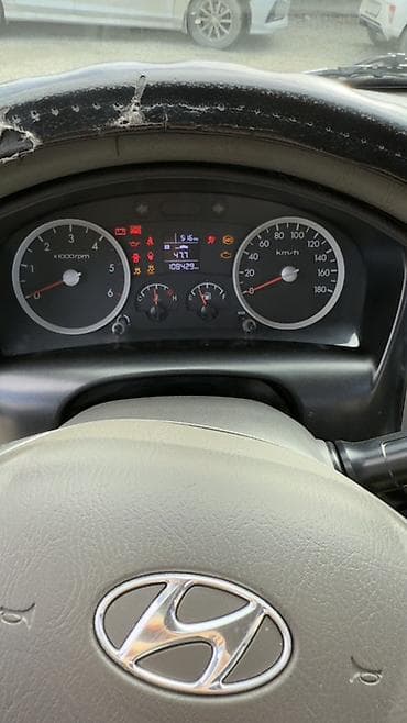 toyota rush: Легкий грузовик, Hyundai, Стандарт, 3 т, Б/у — 2