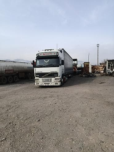 Тягач, Volvo, Тентованный