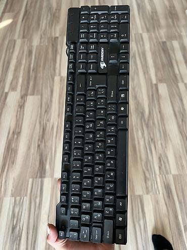 Клавиатура
Идеально работает все