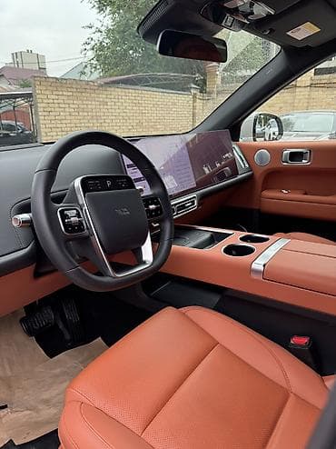 byd e9: Lixiang L6: 2025 г., 1.5 л, Автомат, Гибрид, Кроссовер — 6